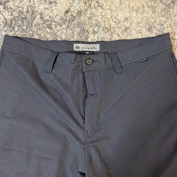 Travis Mathew, Mens Golf Athletic Shorts in Dark Gray with 9 Inseam, US Size: 34 - Picture 6 of 11
